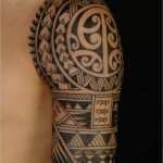 Tattoo Tribal Vorlagen Schön 37 Oberarm Tattoo Ideen Für Männer Maori Und Tribal Motive