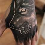 Tattoo Vorlagen Wolf Wunderbar Die Besten 25 Wolf Hand Tattoo Ideen Auf Pinterest