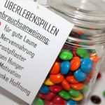 überlebenspillen Smarties Vorlage Genial Die Perfekte Geschenkidee Zu Jedem Anlass Diy Einmachglas